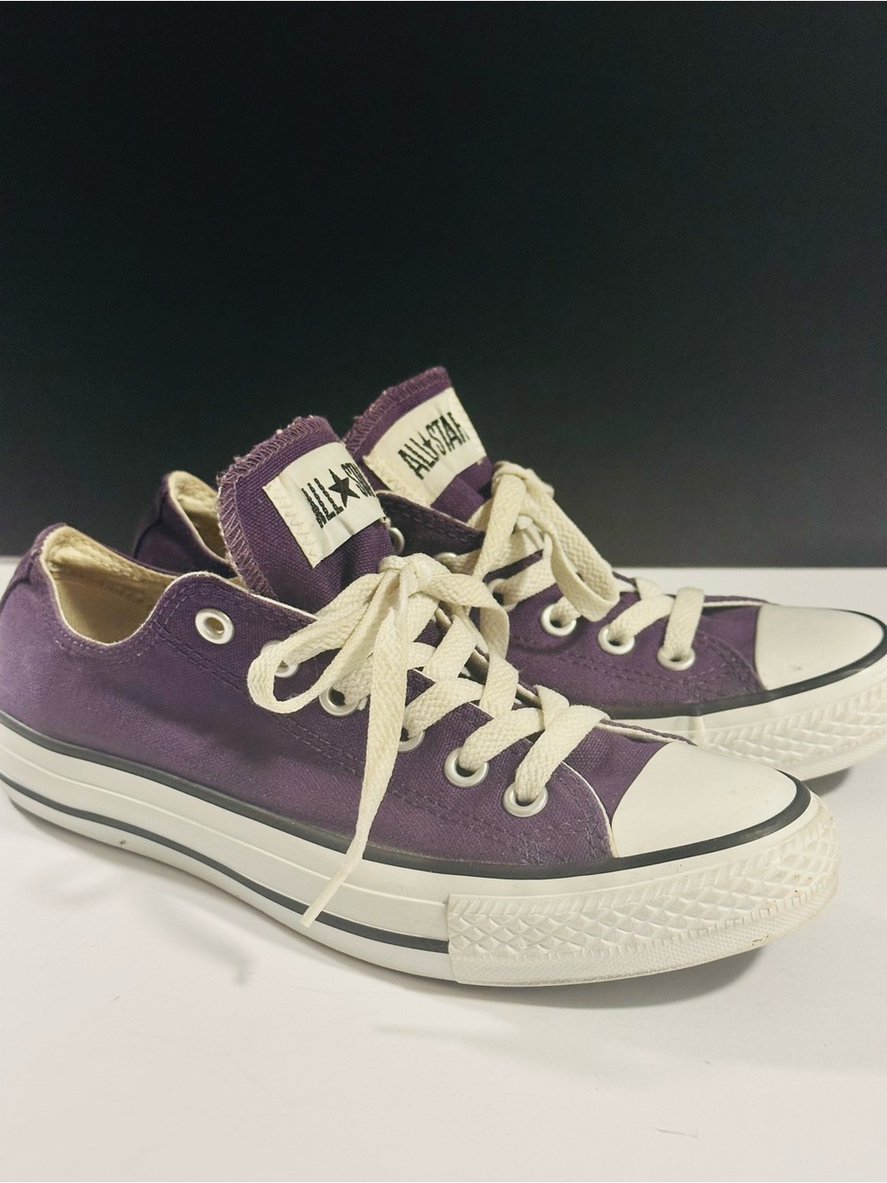 Converse Sneakers Chuck Taylor All Star Purple Low Top Women Size 7 Men 5 Unisex